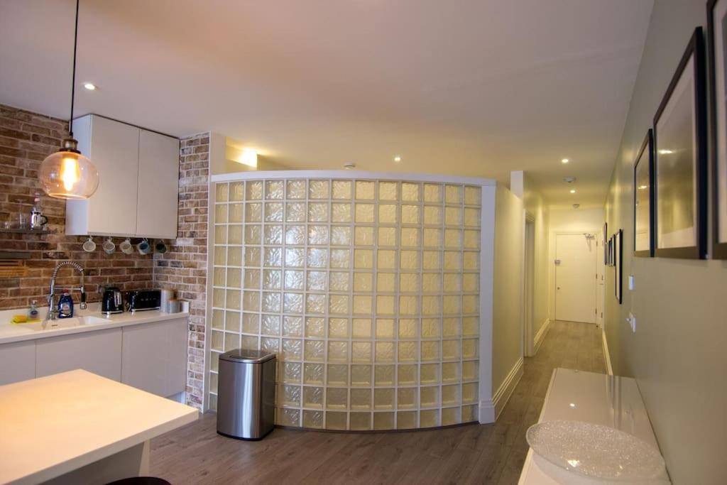 Modern In The Heart Of Appartamento *