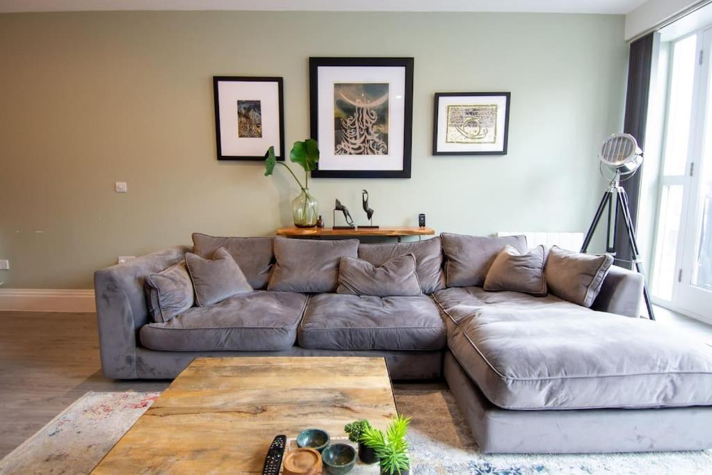 Appartamento Modern In The Heart Of Londra